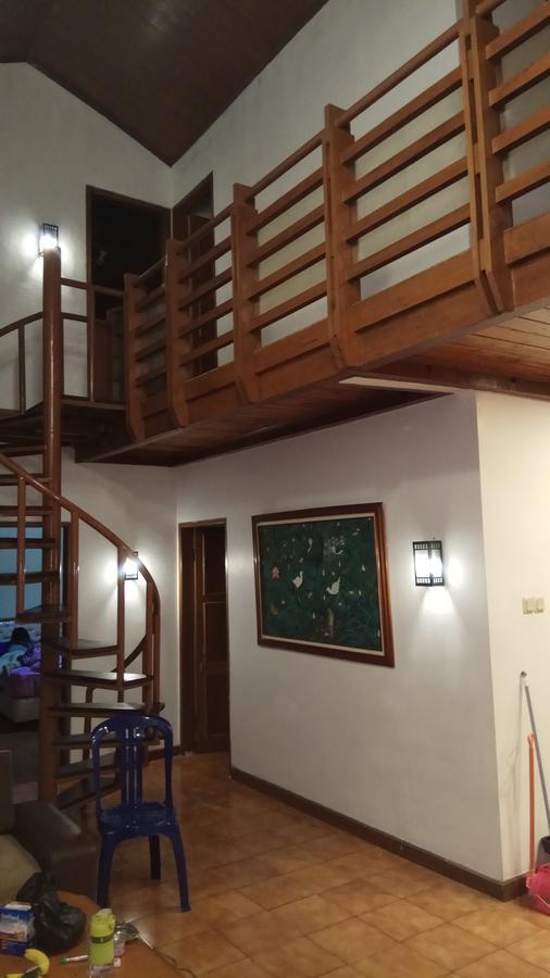 Vila Kota Bunga 5 Bedrooms Пунсак Екстериор снимка