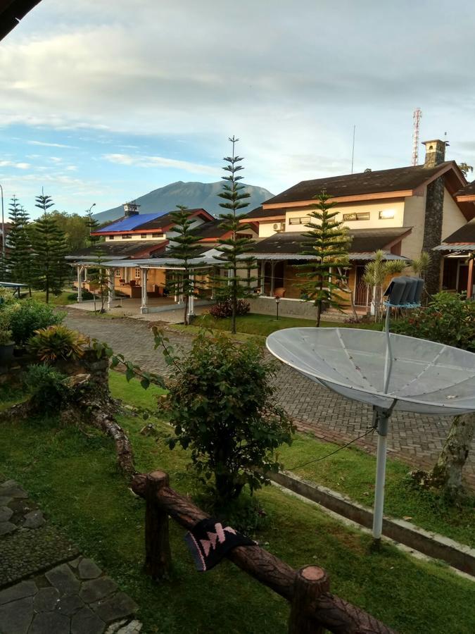 Vila Kota Bunga 5 Bedrooms Пунсак Екстериор снимка