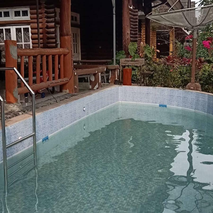 Vila Kota Bunga 5 Bedrooms Пунсак Екстериор снимка